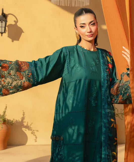 Saira Rizwan Luxury Lawn-D10
