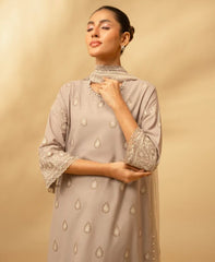 Zouj Chikankari Lawn-D02
