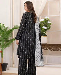 Black & White Lawn Chapter 2-D06