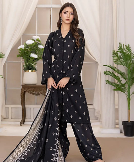 Black & White Lawn Chapter 2-D10