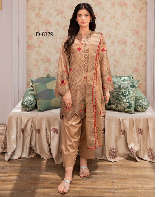 LaMore Emb Lawn-D-8179