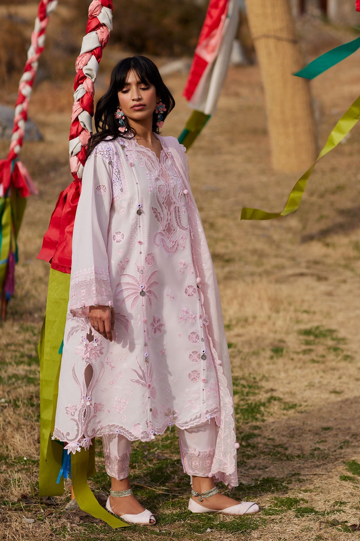 Zaha Lawn-D09 B FĚN YÙN