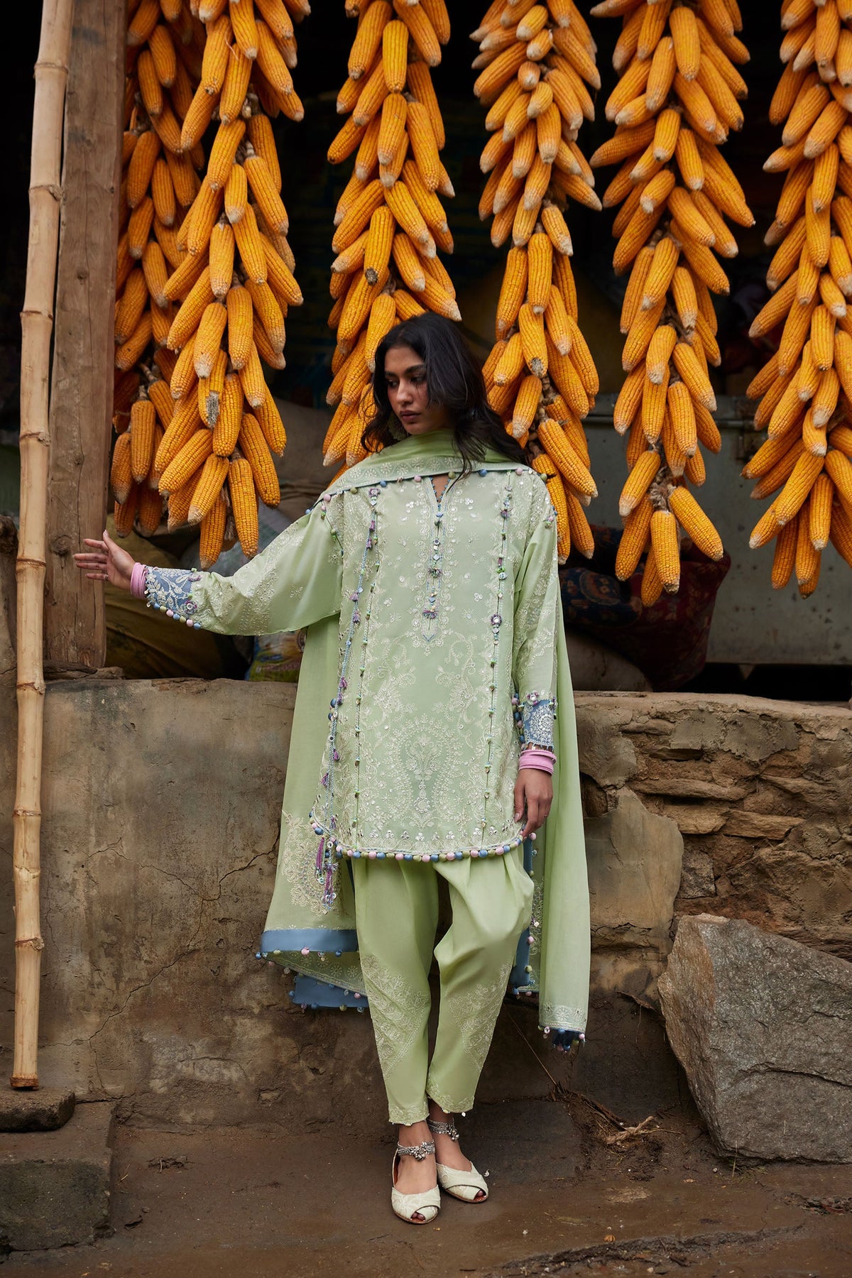 Zaha Lawn-D2 A RÙYÁ