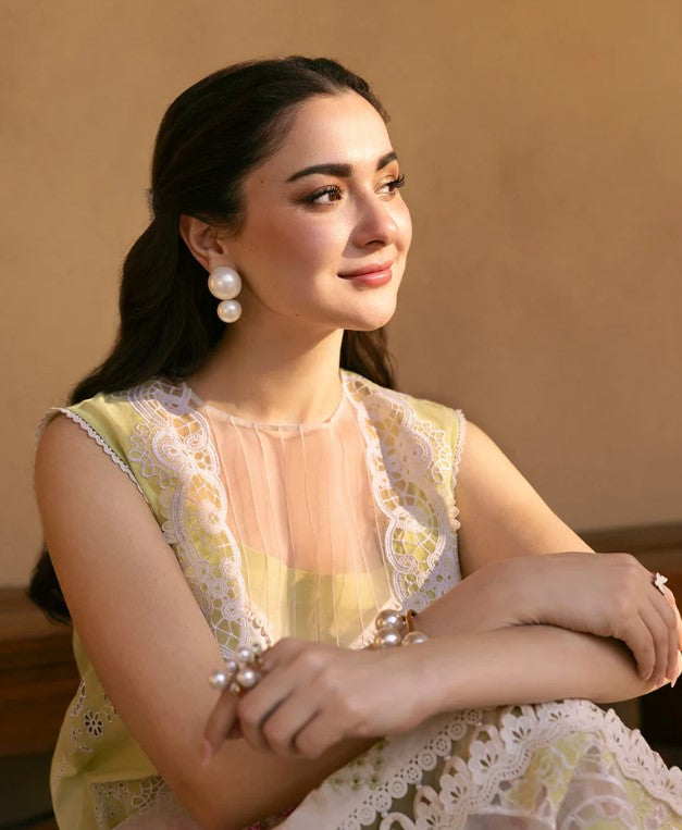 Saira Rizwan Luxury Lawn-D05