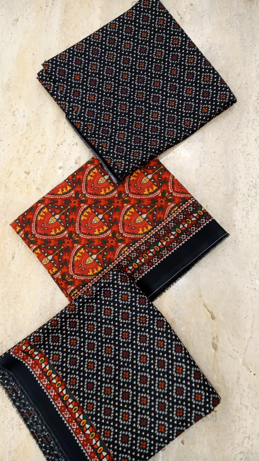 Bin Saeed Signature Prints Lawn-D02