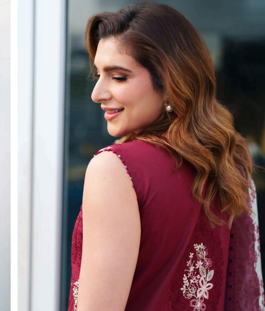 Neeshay Symphony Luxury Lawn-VIELLA