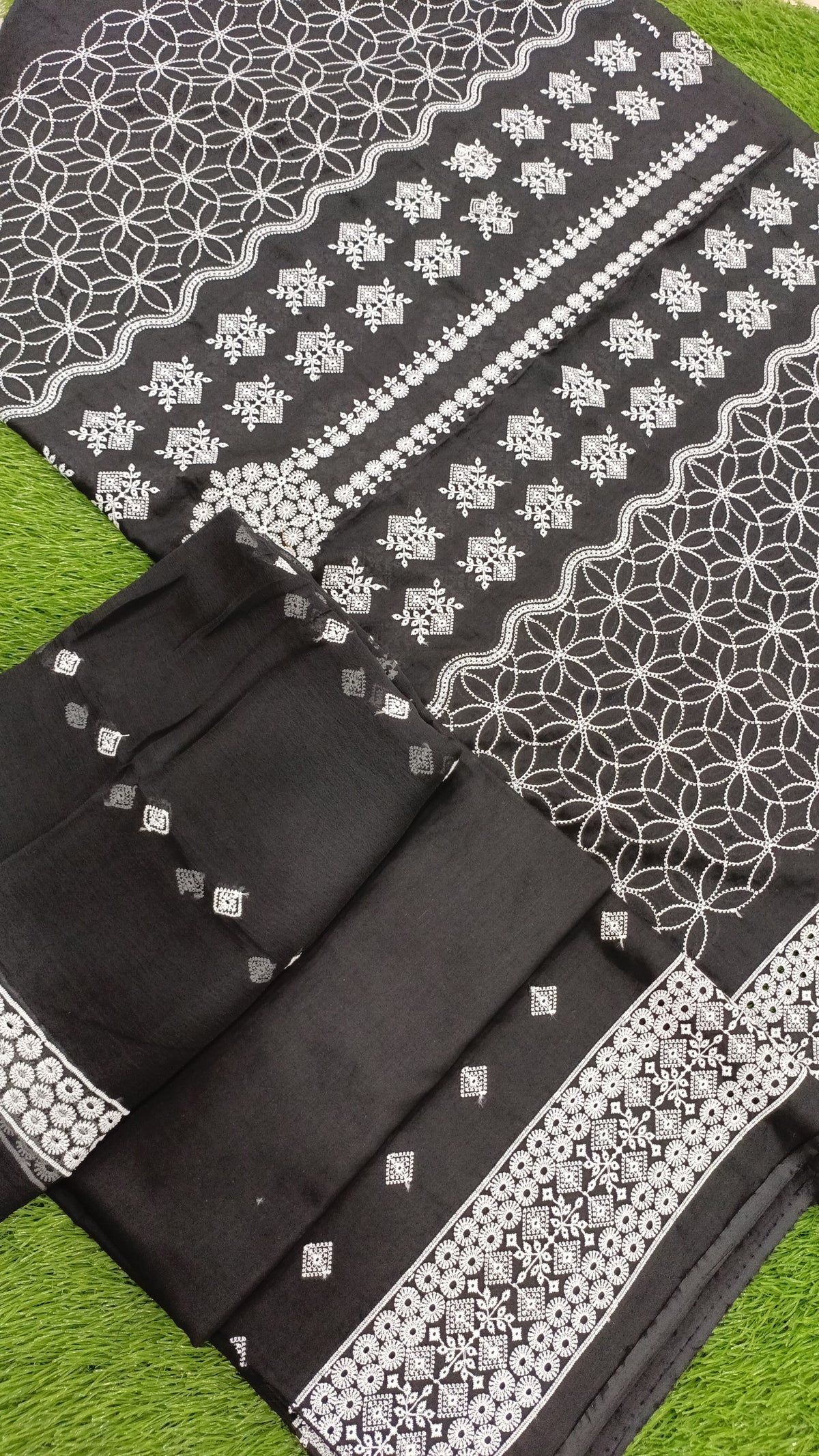 Zam Zam Emb Chikankari Lawn-D10