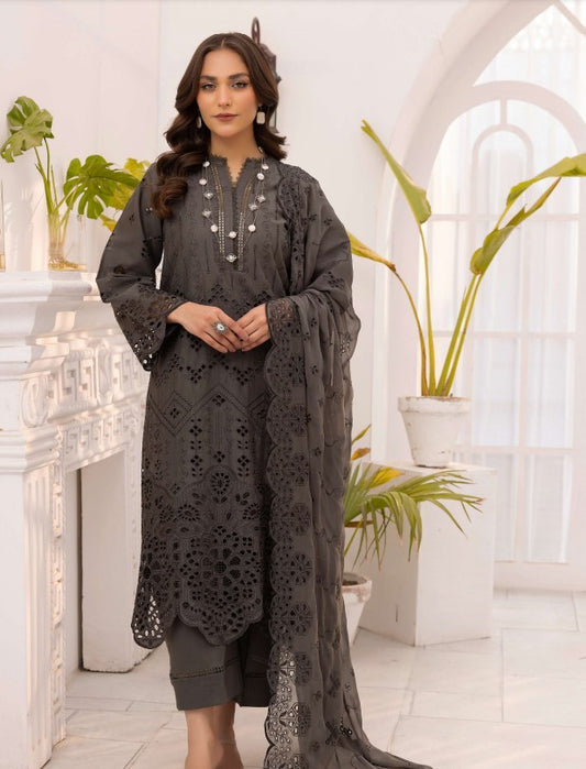Noor E Chasham Emb Lawn-D05