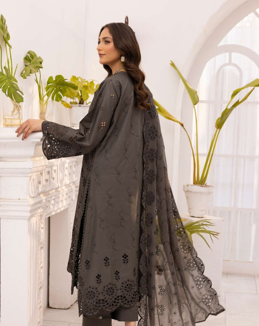 Noor E Chasham Emb Lawn-D05