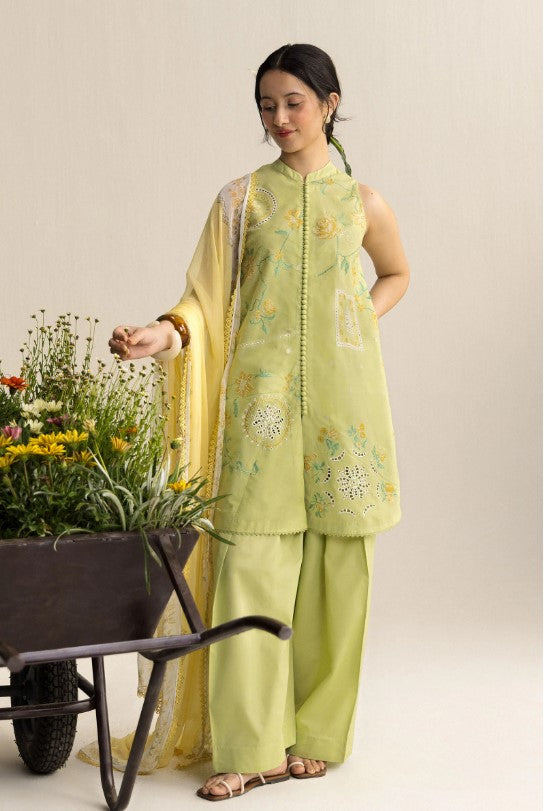 Coco Lawn Edit 02-Ines-6B
