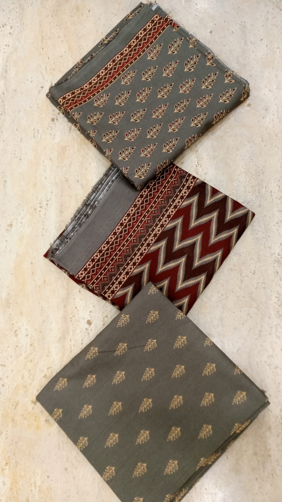 Bin Saeed Signature Prints Lawn-D07