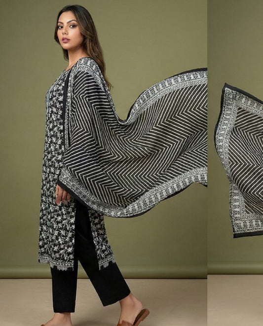 Regalia Black & White Lawn-D07