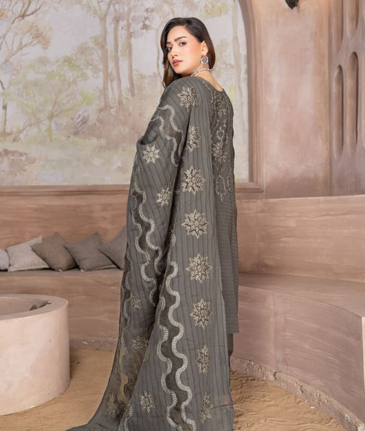 Alif Emb Fancyy Lawn-D08