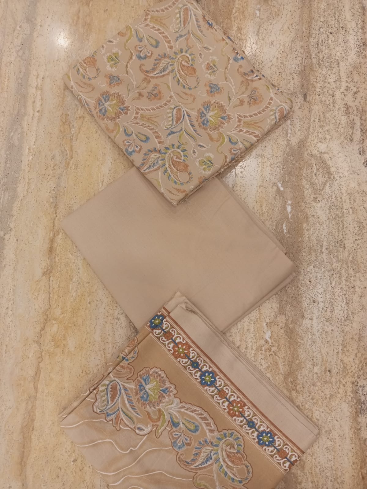 Vichar 03Pcs Washnwear Lawn-D09