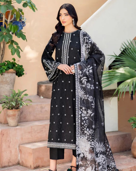 Zarif Nurah Textured Lawn-D10