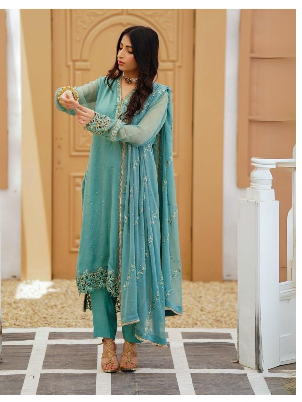 Ameerzadi Luxury Formals-D05