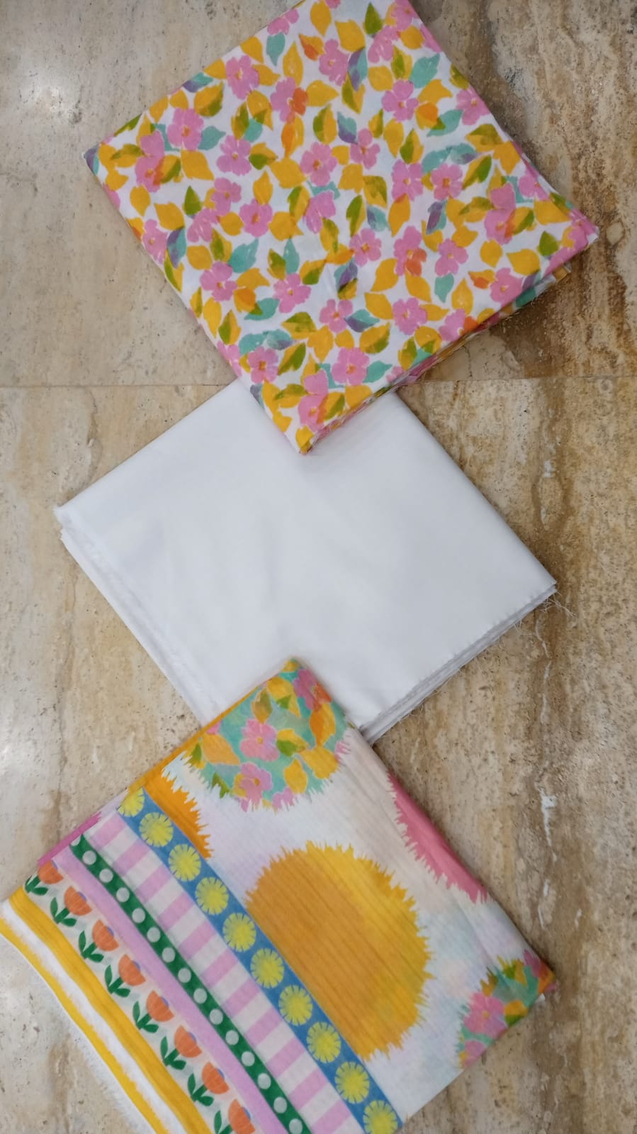 Regalia Prints Lawn-D21