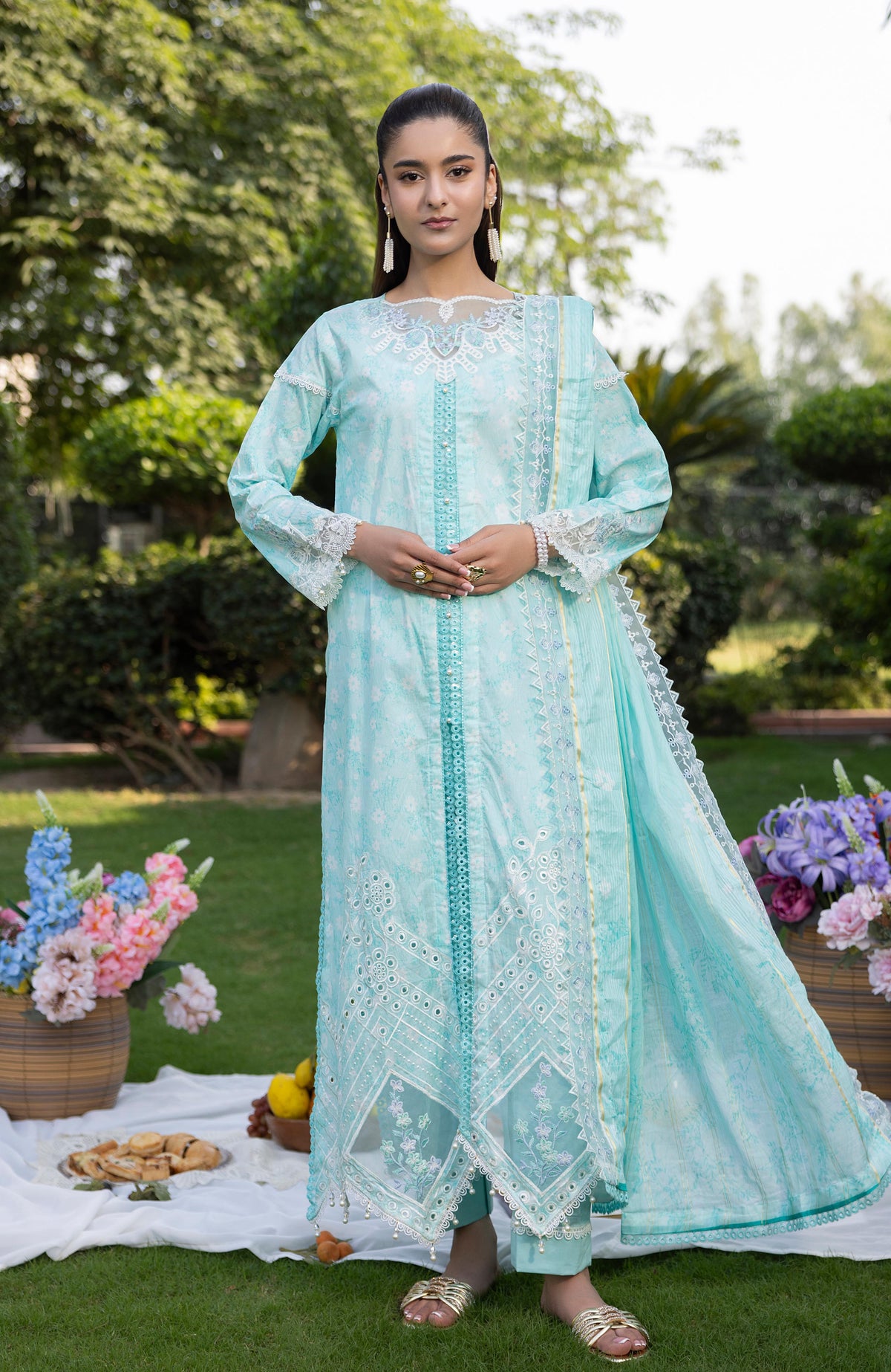 Al Zohaib Appliquekari Emb Lawn-D08