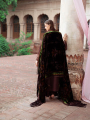 Mahnur Amelia Winter-AM-07