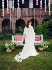 Mahnur Amelia Winter-AM-13
