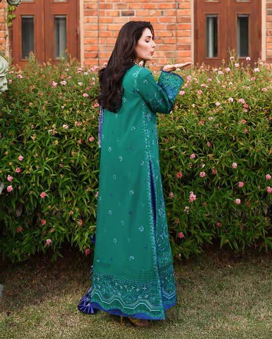 Mushq A Moi Luxury Lawn-D04