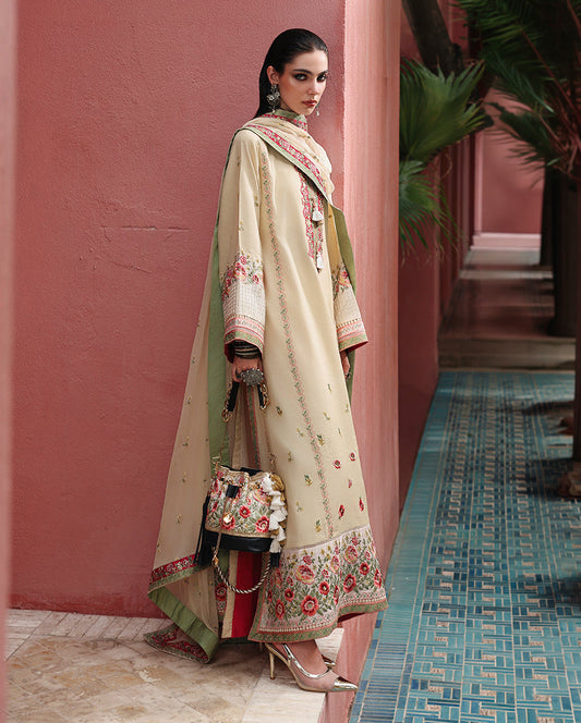Mushq Nuvera Raw Silk-D05