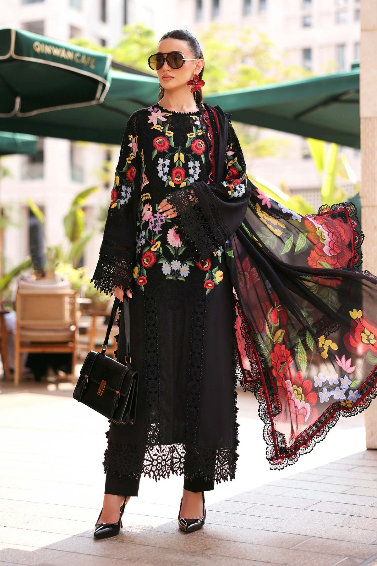 Maria.B Luxury Lawn-D10B