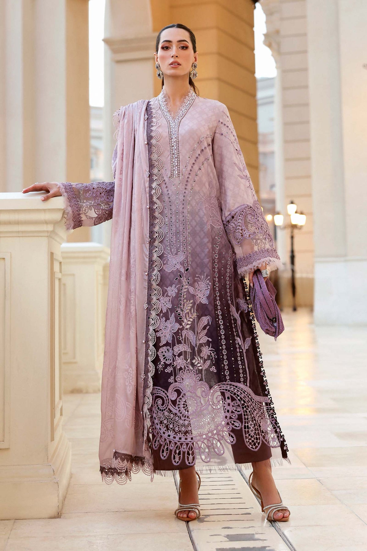 Maria.B Luxury Lawn-D01B