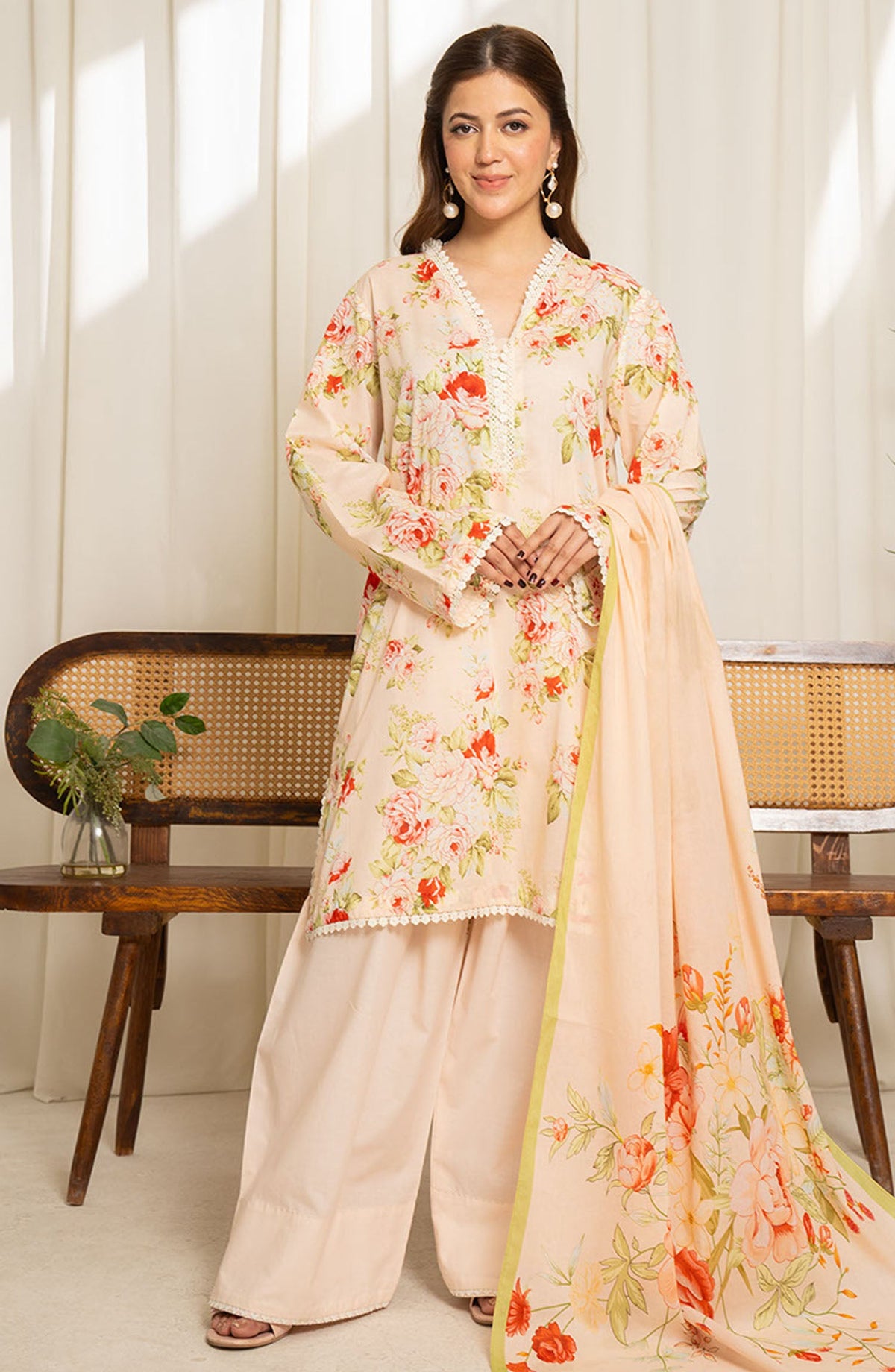 Sule by Coco Printed Lawn-D-04