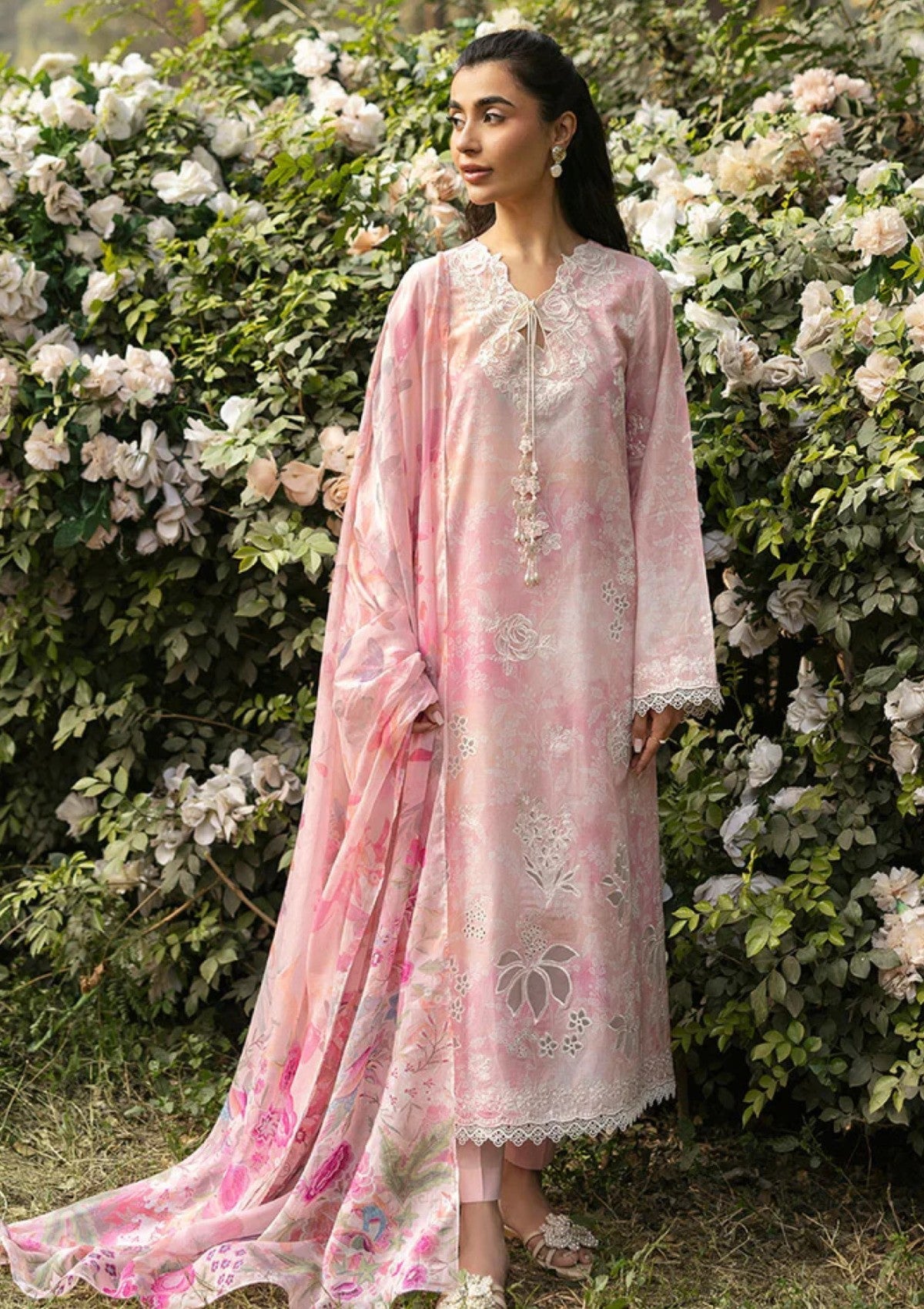 Cross Stitch Premium Lawn D05