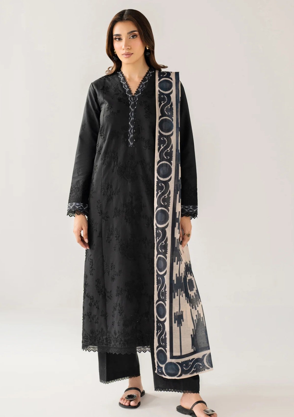 Xenia Leessence Lawn FAYRA
